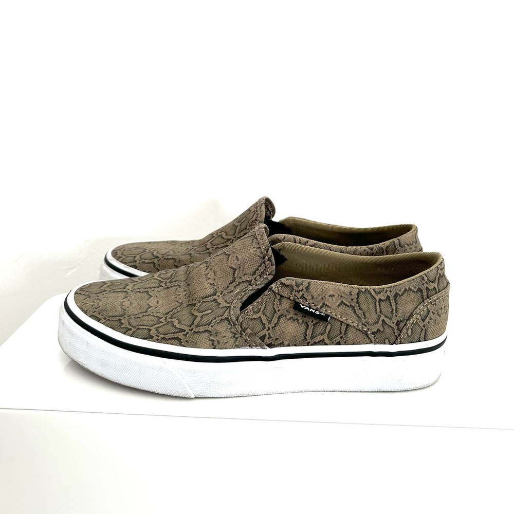 Vans snakeskin print sneakers size 6.5 w